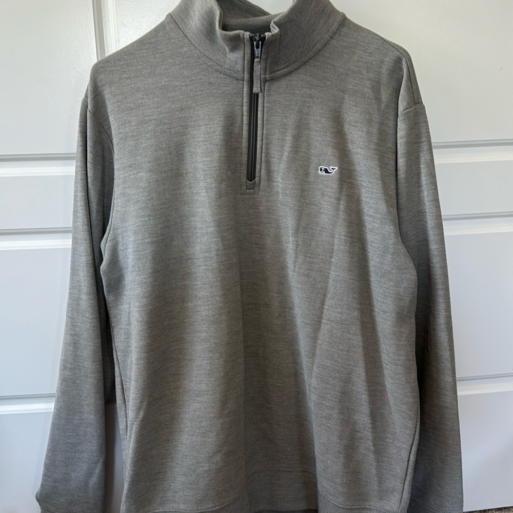 Vineyard Vines men’s Medium performance 1/2 zip